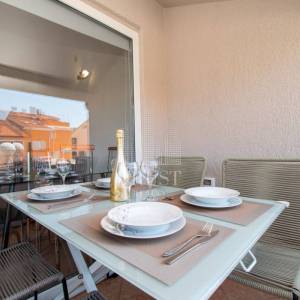 Banjole, prekrasna kuća sa bazenom, 4 apartmana