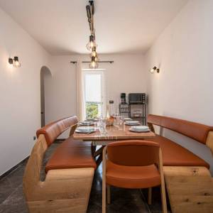 Banjole, prekrasna kuća sa bazenom, 4 apartmana