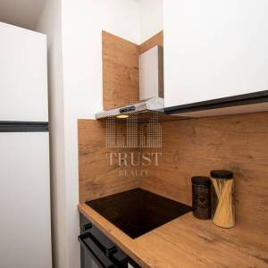 Banjole, prekrasna kuća sa bazenom, 4 apartmana