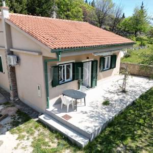 Barić Draga samostojeća kuća blizu mora