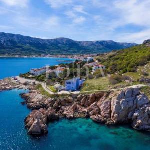 Baška – kuća prvi red do mora, 4 apartmana