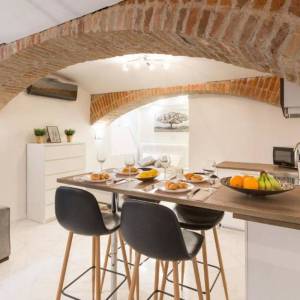 Berislavićeva ulica,lijepo uređen 1S stan za stanovanje/investiciju