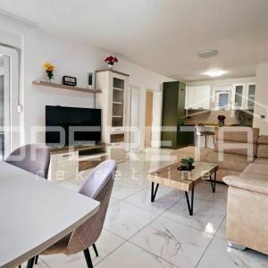 Bibinje – moderan 2-soban apartman s terasom, 600 m od mora