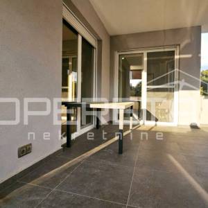 Bibinje – moderan 2-soban apartman s terasom, 600 m od mora