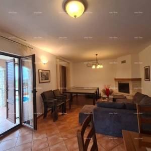 Blizina grada Vodnjana, kuća za odmor sa bazenom.