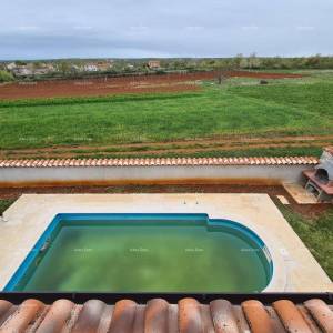 Blizina grada Vodnjana, kuća za odmor sa bazenom.