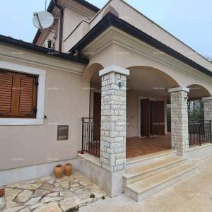 Blizina grada Vodnjana, kuća za odmor sa bazenom.