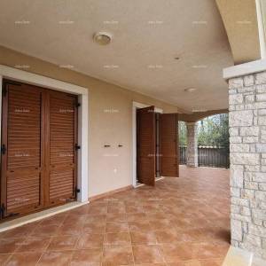 Blizina grada Vodnjana, kuća za odmor sa bazenom.