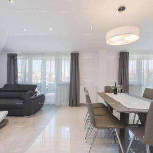 Blizina Medulinskih hotela, namješten i odmah useljiv apartman.