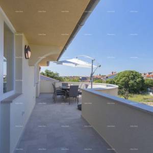 Blizina Medulinskih hotela, namješten i odmah useljiv apartman.