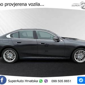 BMW 530e Aut. 299 KS, ACC+LED+360+GR SJED+HEAD+PANO