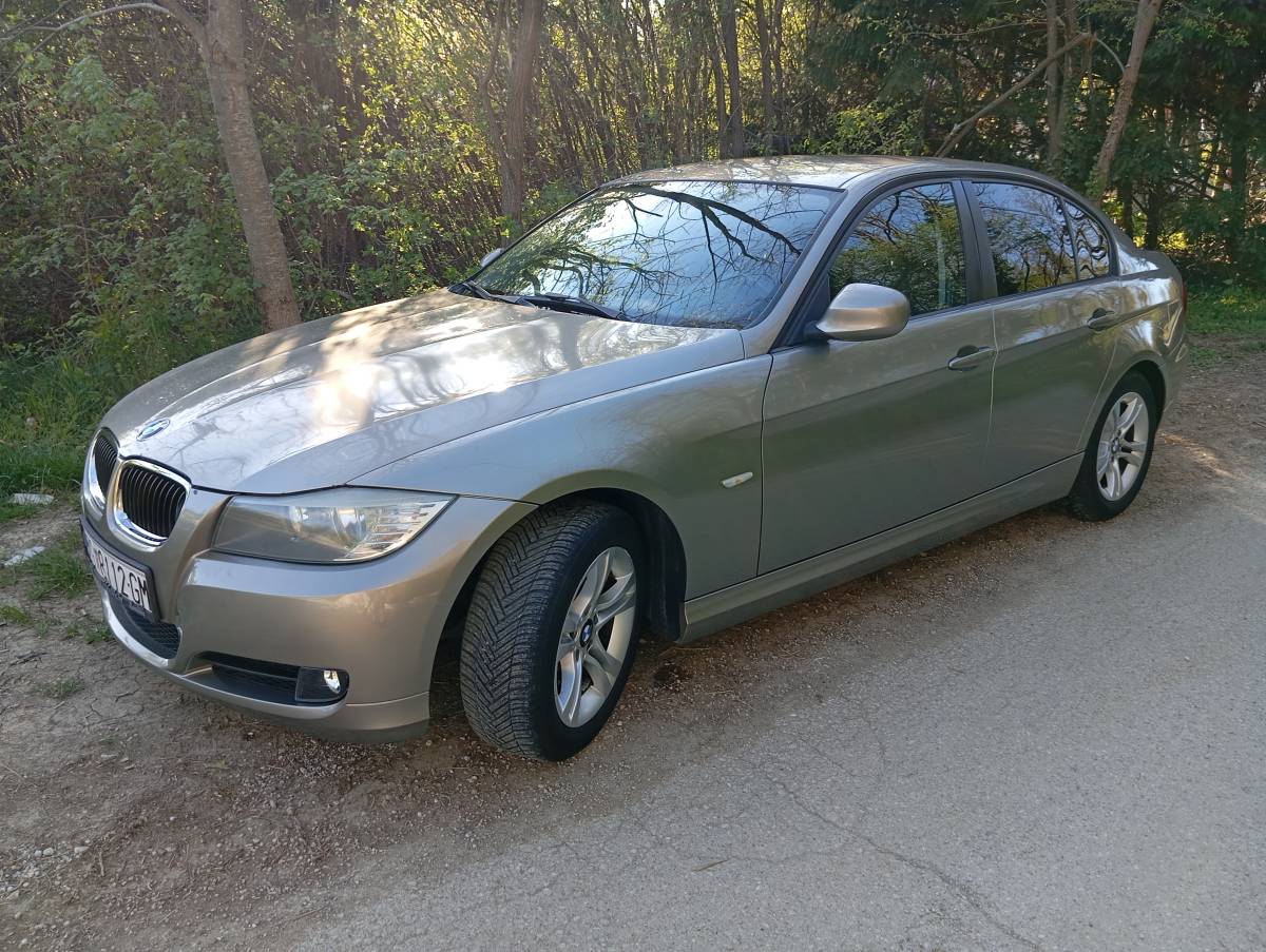 BMW E 90 2011g 318D