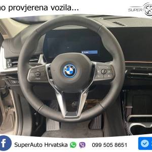 BMW iX1 30 xDrive Aut. 313 KS, PANO+ACC+KAM+GR SJED+KEY+VIRT+LANE