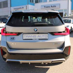BMW X1 18i AUTOMATIK M-paket *LED, NAVIGACIJA, KAMERA*