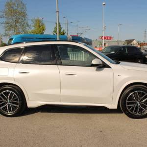 BMW X1 20d xDrive AUTOMATIK M-paket *LED, NAVIGACIJA, KAMERA*