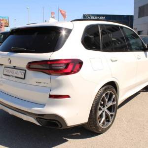 BMW X5 xDrive 45e M-paket *LED, NAVIGACIJA, KAMERA*