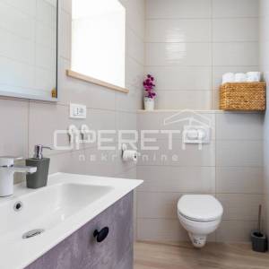 Brač ekskluzivno imanje s vilom, panoramskim pogledom i 8000 m² zemljišta, blizi