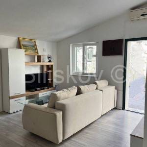 Brač, Milna, prodaja dvosoban stan 80 m2