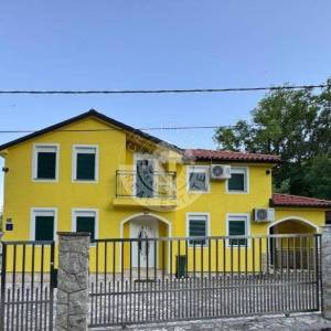 Bribir, Samostojeća kuća sa bazenom, 110m2