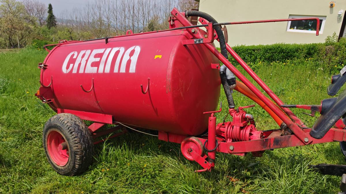 Creina cisterna 2200L