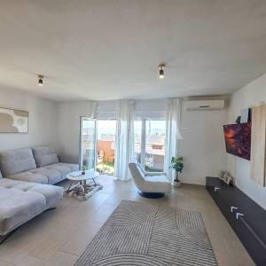 Crikvenica- Dvoetažni stan u mirnom dijelu 