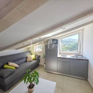 Crikvenica- Dvoetažni stan u mirnom dijelu 