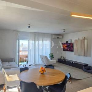 Crikvenica- Dvoetažni stan u mirnom dijelu 