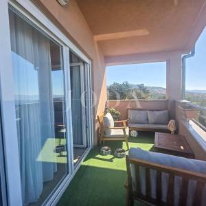 Crikvenica- Dvoetažni stan u mirnom dijelu 