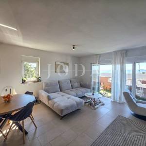 Crikvenica- Dvoetažni stan u mirnom dijelu 