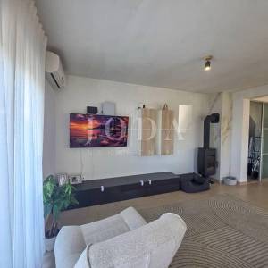 Crikvenica- Dvoetažni stan u mirnom dijelu 