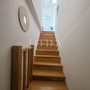 Crikvenica- Dvoetažni stan u mirnom dijelu 