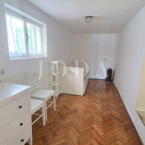 Crikvenica stan sa okućnicom