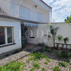 Crikvenica stan sa okućnicom