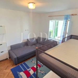 Crikvenica stan sa okućnicom