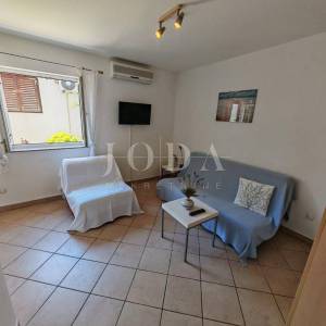 Crikvenica stan u centru sa okucnicom