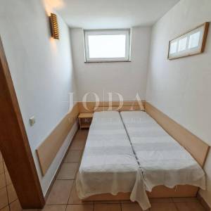 Crikvenica stan u centru sa okucnicom