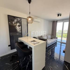 Crikvenica, višeetažni stan, 161m2 - 4 stambene jedinice