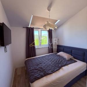 Crikvenica, višeetažni stan, 161m2 - 4 stambene jedinice