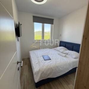 Crikvenica, višeetažni stan, 161m2 - 4 stambene jedinice