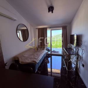 Crikvenica, višeetažni stan, 161m2 - 4 stambene jedinice