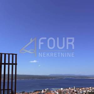Crikvenica, višeetažni stan, 161m2 - 4 stambene jedinice