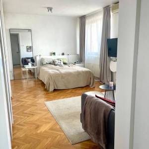 Črnomerec, adaptiran 1-sobni stan 33m2 s terasom, odlična lokacija