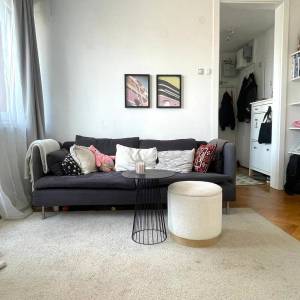 Črnomerec, adaptiran 1-sobni stan 33m2 s terasom, odlična lokacija