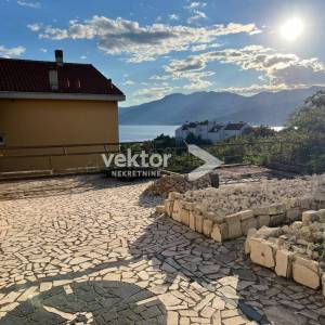 Donji Zamet, etaža 106m2, 3-soban s dnevnim boravkom i okućnicom