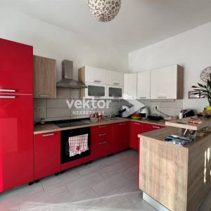 Donji Zamet, etaža 106m2, 3-soban s dnevnim boravkom i okućnicom