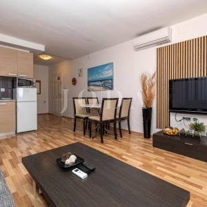 Dramalj-kuca sa 7 apartmana