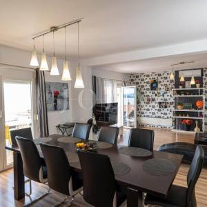 Dramalj-kuca sa 7 apartmana