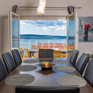 Dramalj-kuca sa 7 apartmana