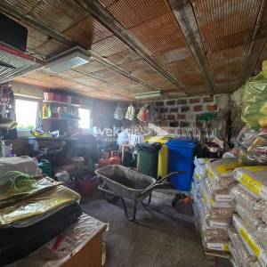 Drivenik – kamena dvojna kuća u centru s velikim potencijalom