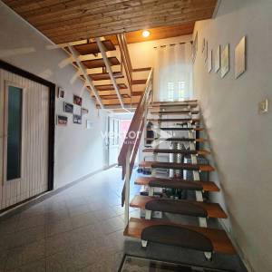 Drivenik – kamena dvojna kuća u centru s velikim potencijalom